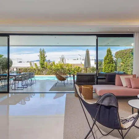 Apartment Luxury Golden Mile - 5 Bed & Open Sea View Marbella
