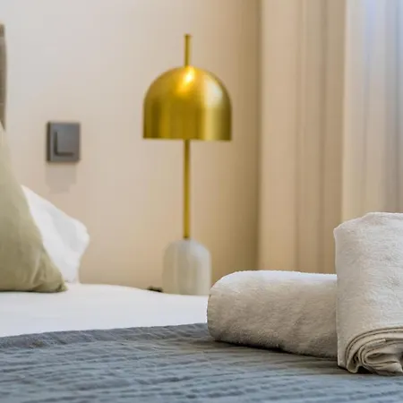 Luxury Golden Mile - 5 Bed & Open Sea View Apartment *