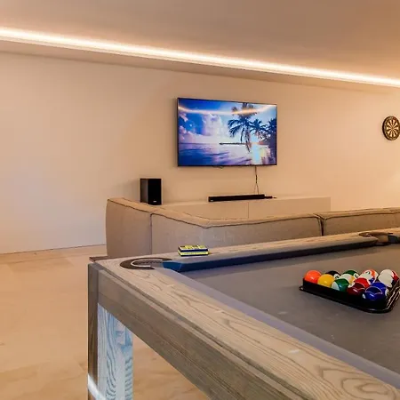 Luxury Golden Mile - 5 Bed & Open Sea View Marbella
